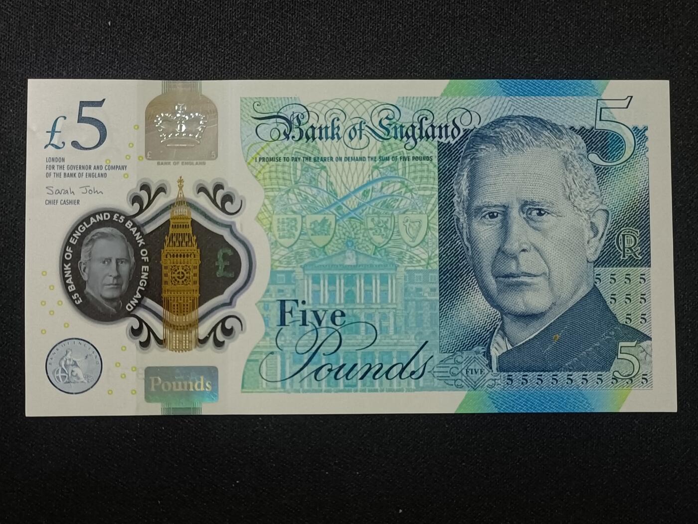 【游宝拍卖】乙巳蛇年82期  英国-5镑【查尔斯三世版 近新品相AU】