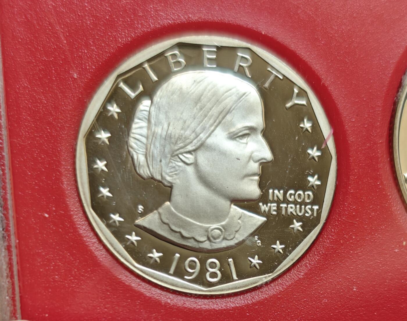 瓶子🏺第214期拍卖会  美国1981年精制6枚套原盒