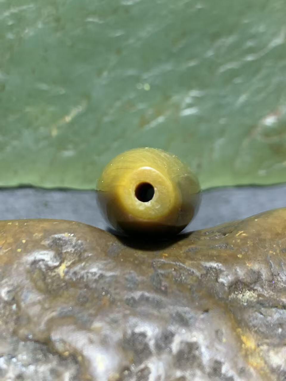 精美高玉化天眼纹战国红玛瑙勒子一颗