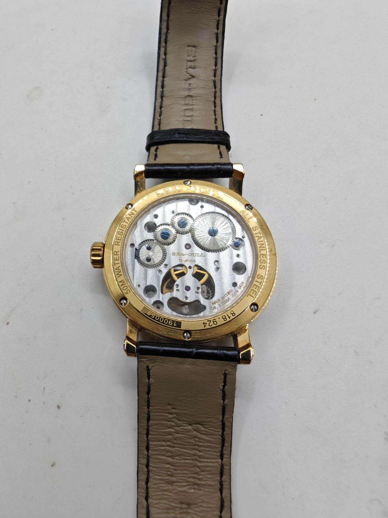 红色经典收藏拍卖专场第28期 保真原装海鸥手动陀飞轮皮带机械表818.924传承系列