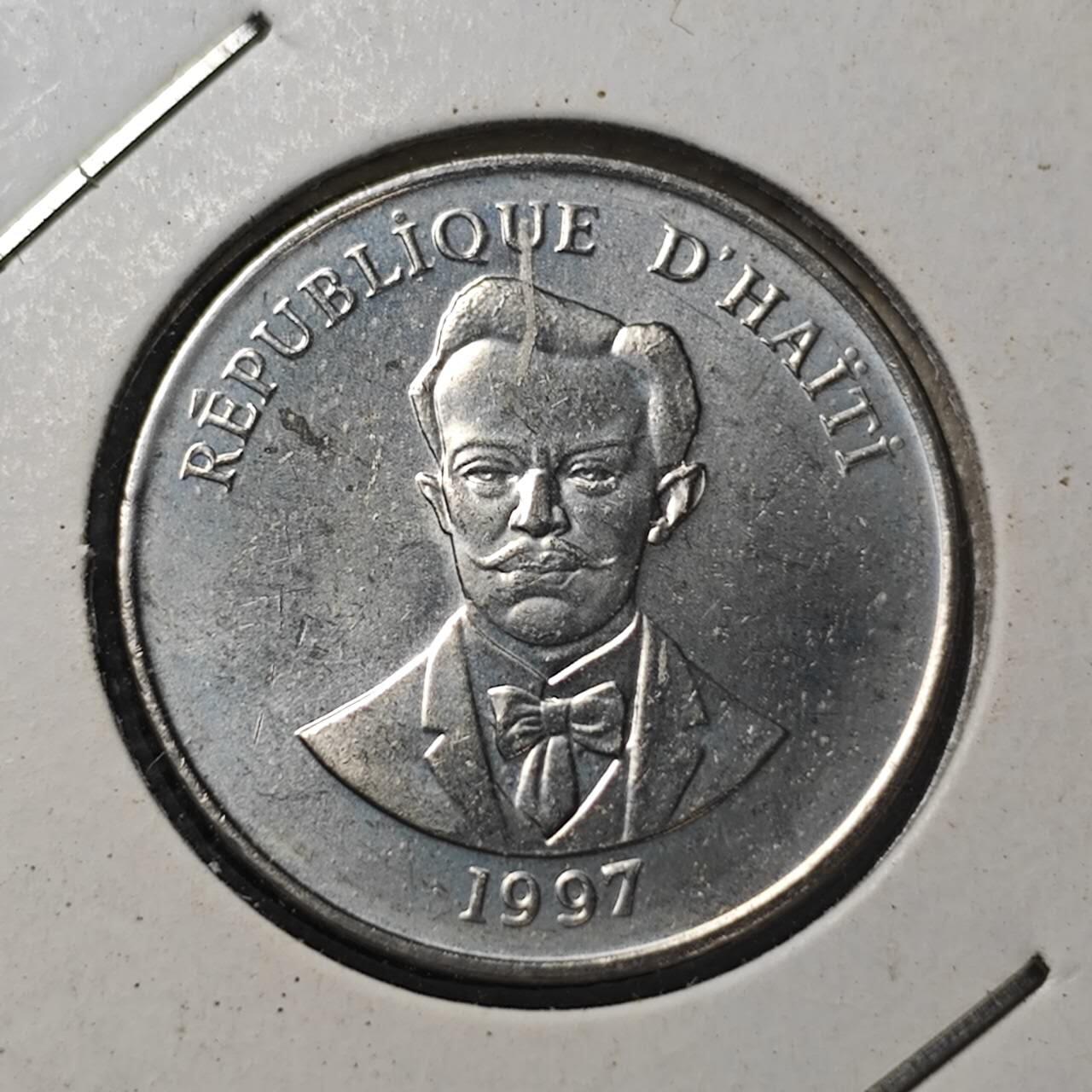 KK钱币收藏小铺  第361场  2月预留时间 周末发货  1997海地5分 好品