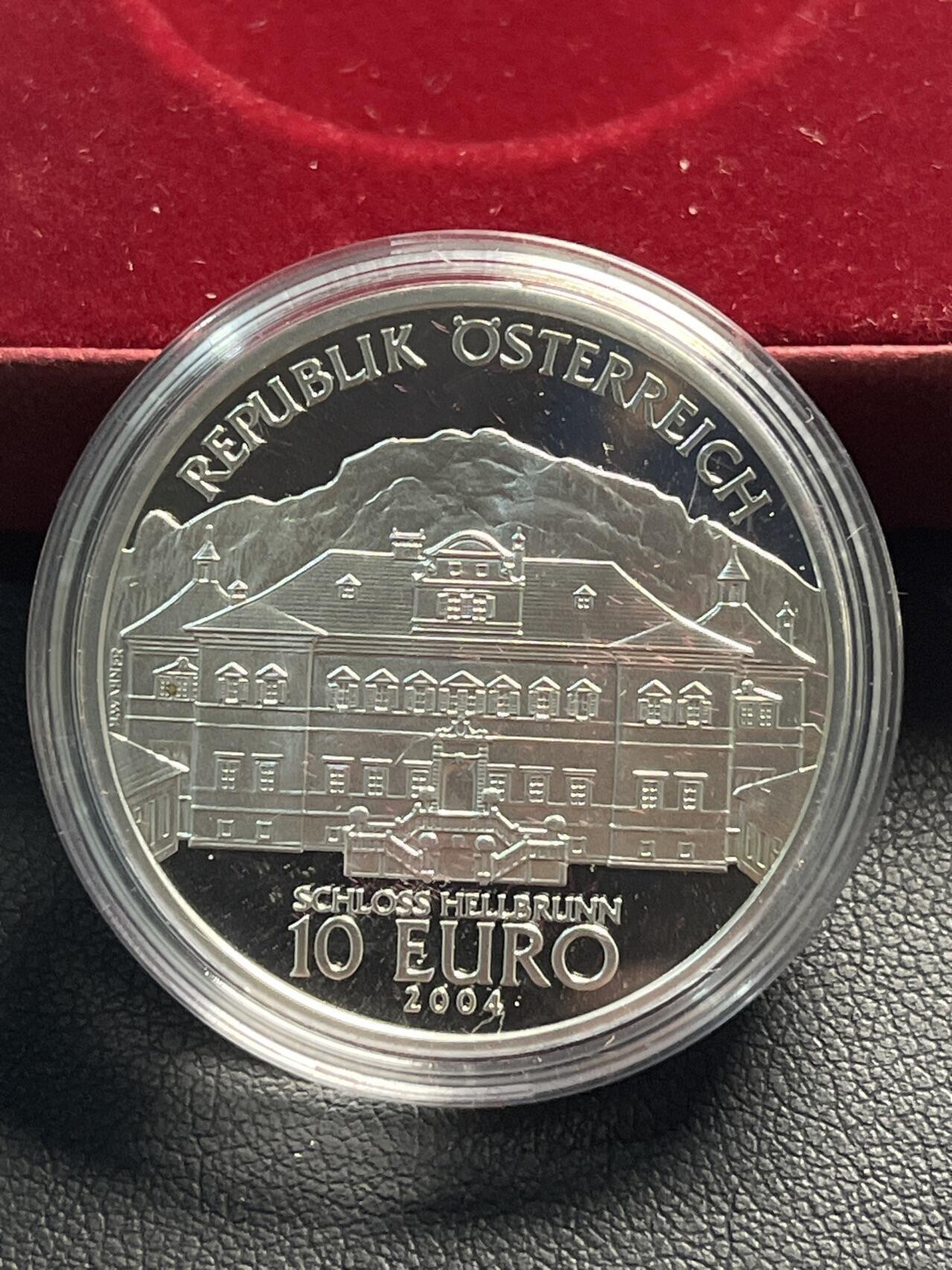 ❤️【币观天下】❤️ 第329期钱币拍卖- 2025.10.31周五晚上6点半场-长期征集拍品 原盒证书奥地利2004年海尔布隆城堡精制纪念银币925银17.3克直径32毫米