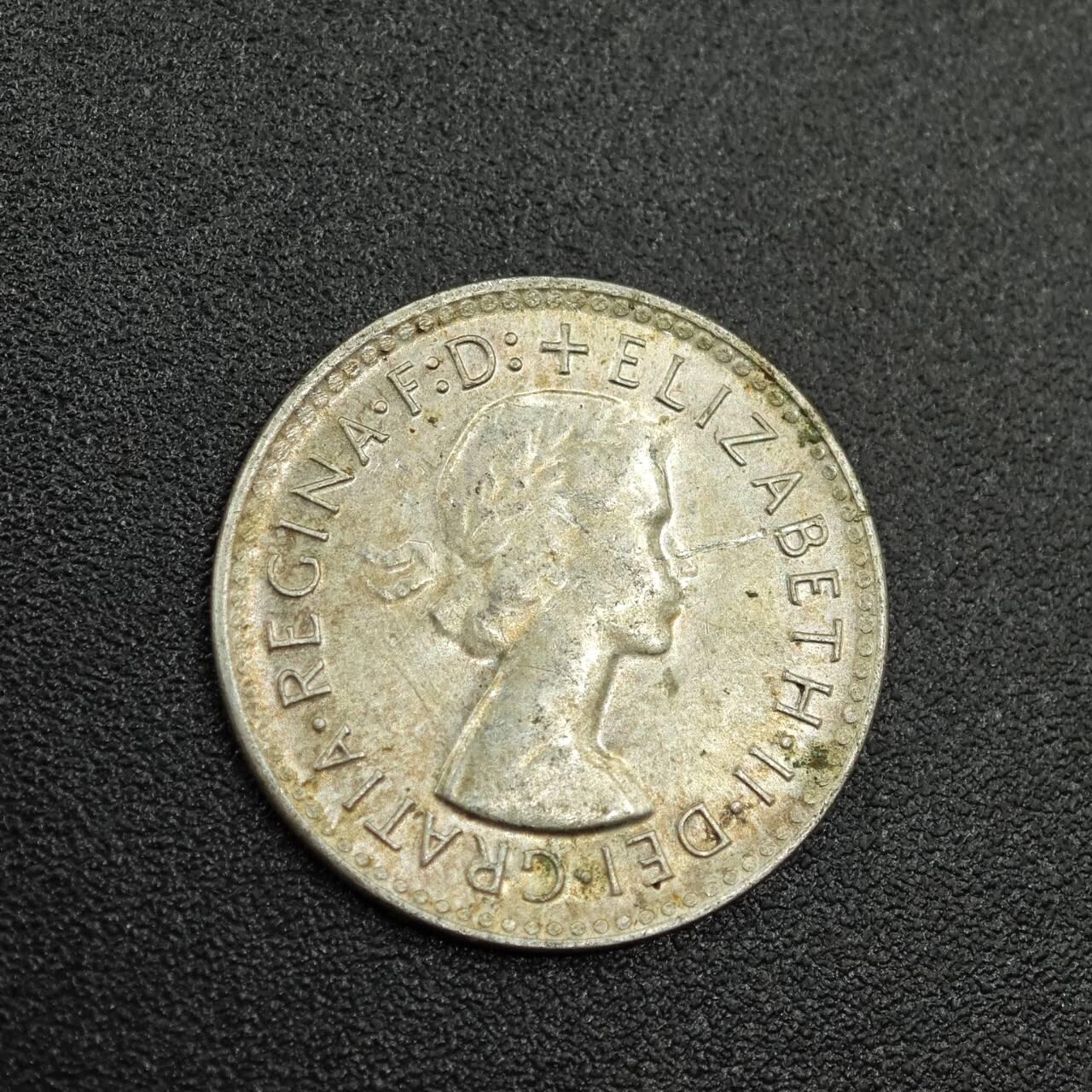 【淘币小摊】限时拍第七百八十拍  小银币场  满百包邮可预留两周  周一统一发货  澳大利亚1961年伊丽莎白二世3便士银币