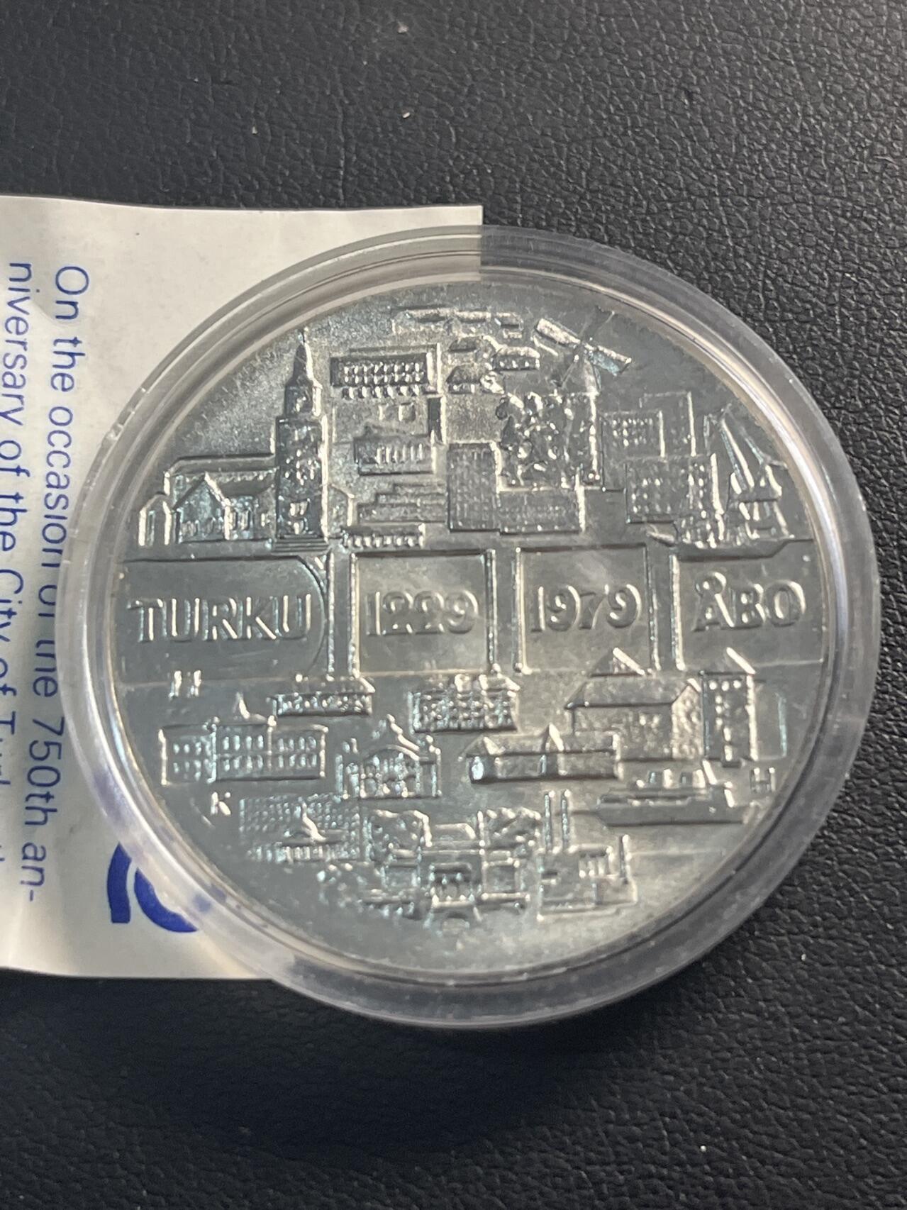 ❤️【币观天下】❤️ 第329期钱币拍卖- 2025.10.31周五晚上6点半场-长期征集拍品 带证书芬兰1979年图尔库市建成750周年银币500银26.3克直径37毫米