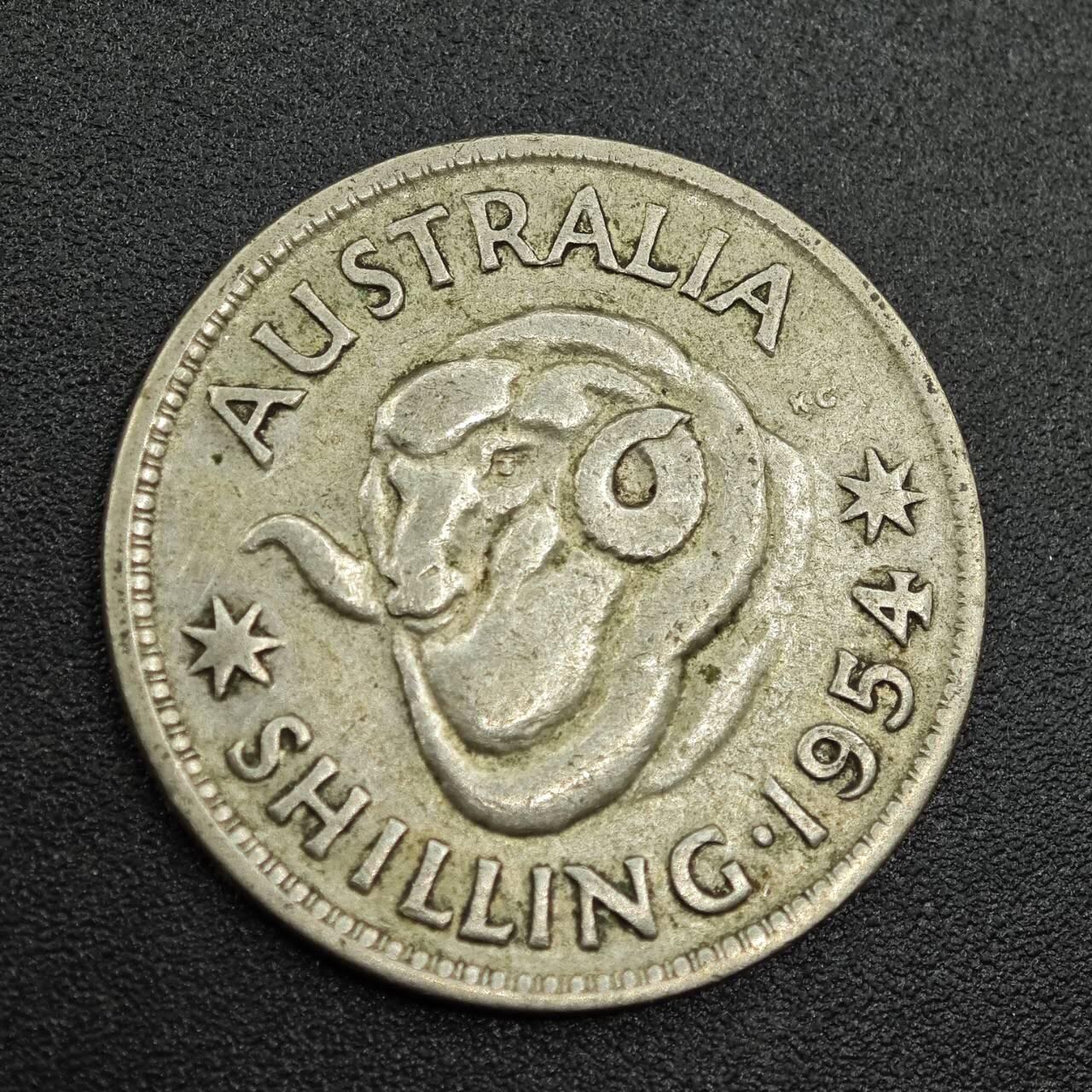 【淘币小摊】限时拍第七百八十拍  小银币场  满百包邮可预留两周  周一统一发货  澳大利亚1954年伊丽莎白二世一先令银币