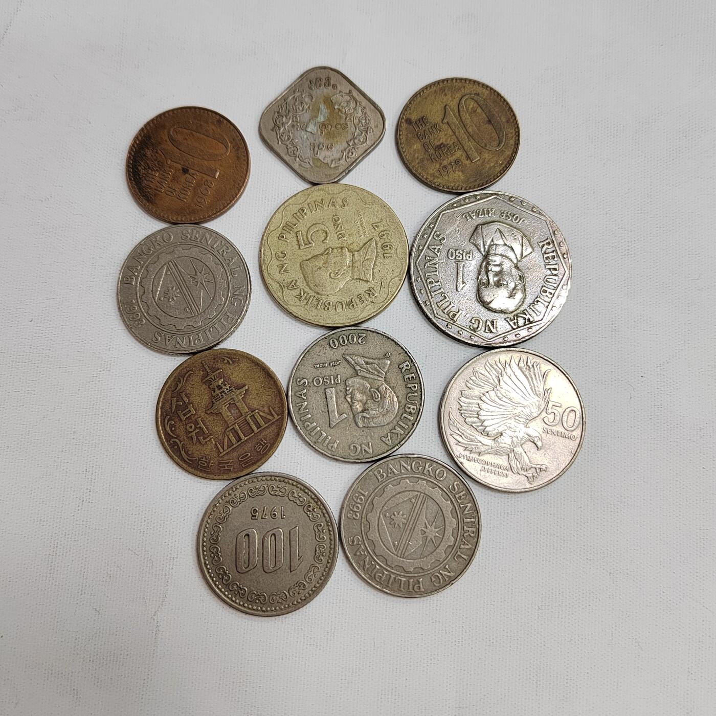 PCAI钱币31-572   外国钱币小专场 外币一组