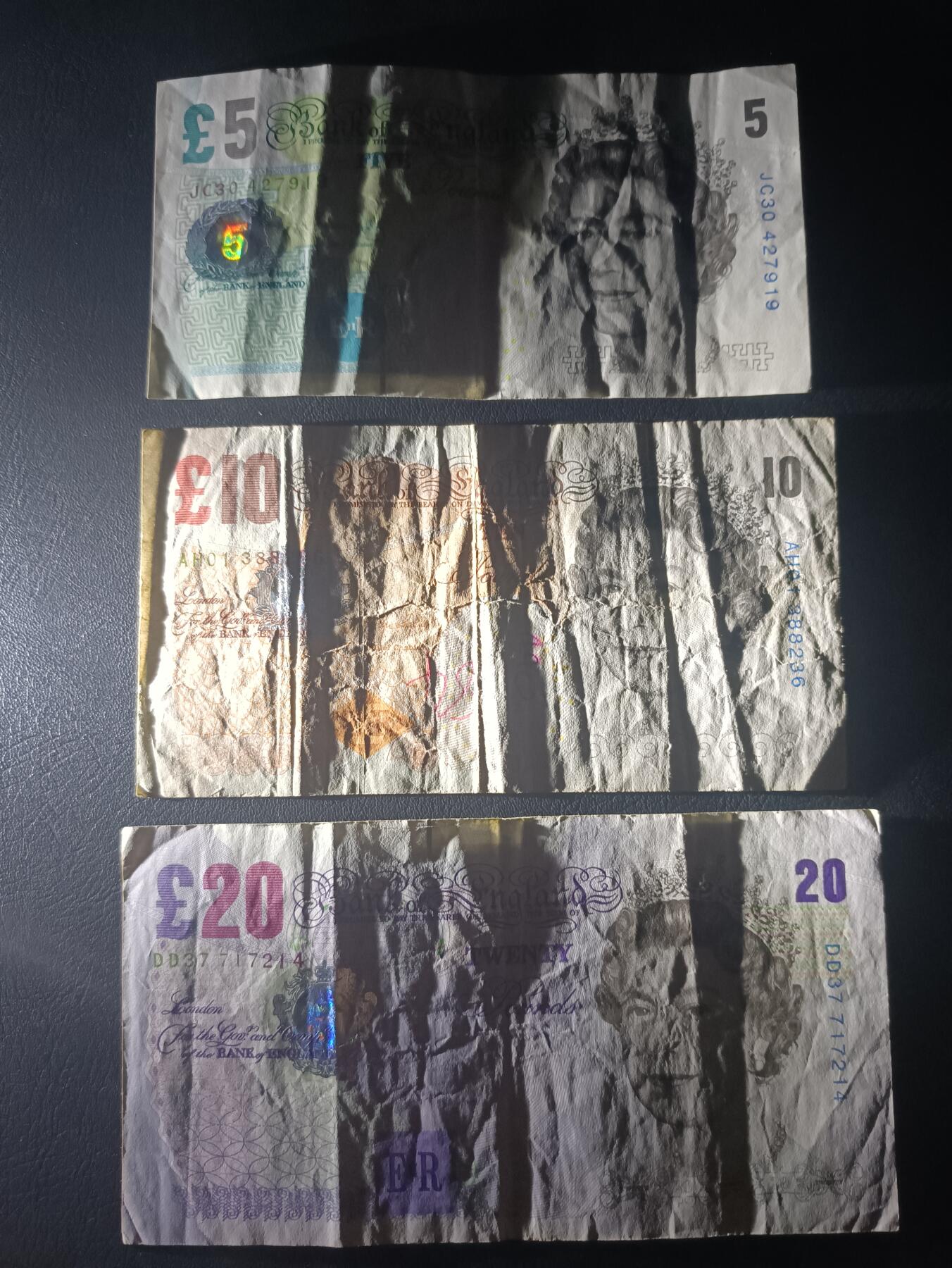 2025十一月第一期，总199期 英格兰E序列再版5+10+20镑流通品相个别有字迹