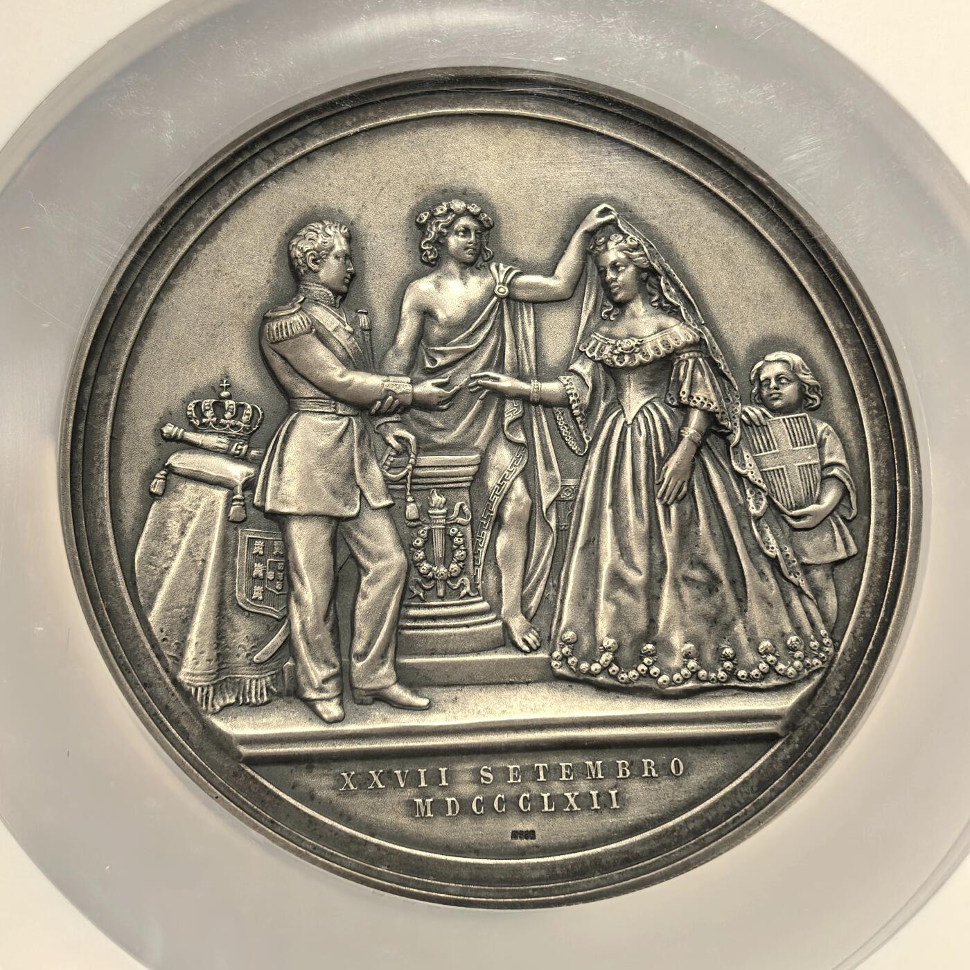 博洋堂“物美丰成”11月精品专场暨第145期（全场包邮） NGC MS64 意大利1862年纪念葡萄牙国王路易斯一世和意大利公主玛丽娅大婚纪念大银章，直径74mm，重约152.2克，雕刻大师Demetrio Canzani作品，正面是葡萄牙国王路易斯一世和意大利公主玛丽娅双人左侧面头像，背面是婚礼场景和结婚日期，雕刻及其精美，极其罕见一枚意大利婚章。双面高浮雕，986高银版顶级品相