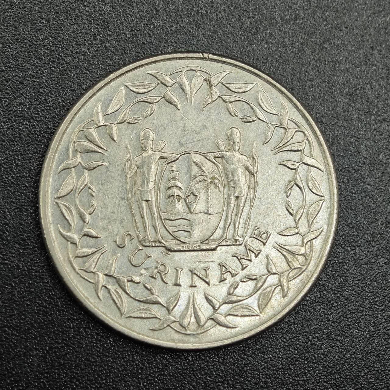 【淘币小摊】实时拍第七百七十九拍   散币场   满百包邮可预留二周 每周一统一发货   苏里南1989年100分