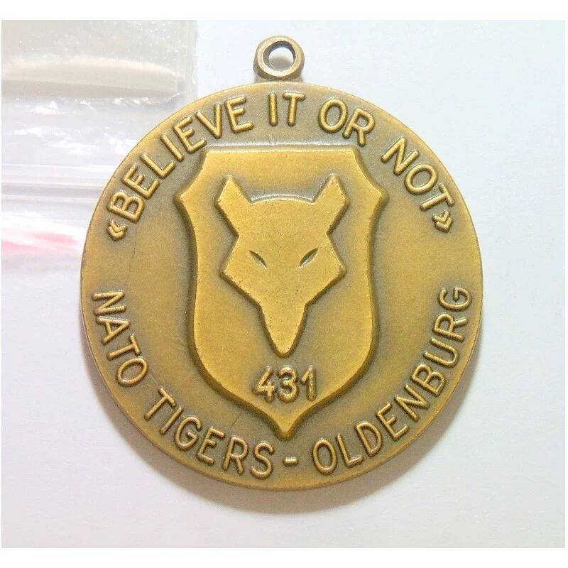 德国奥尔登堡阿尔法战斗机+铁十字 高浮雕精制大铜章 40MM