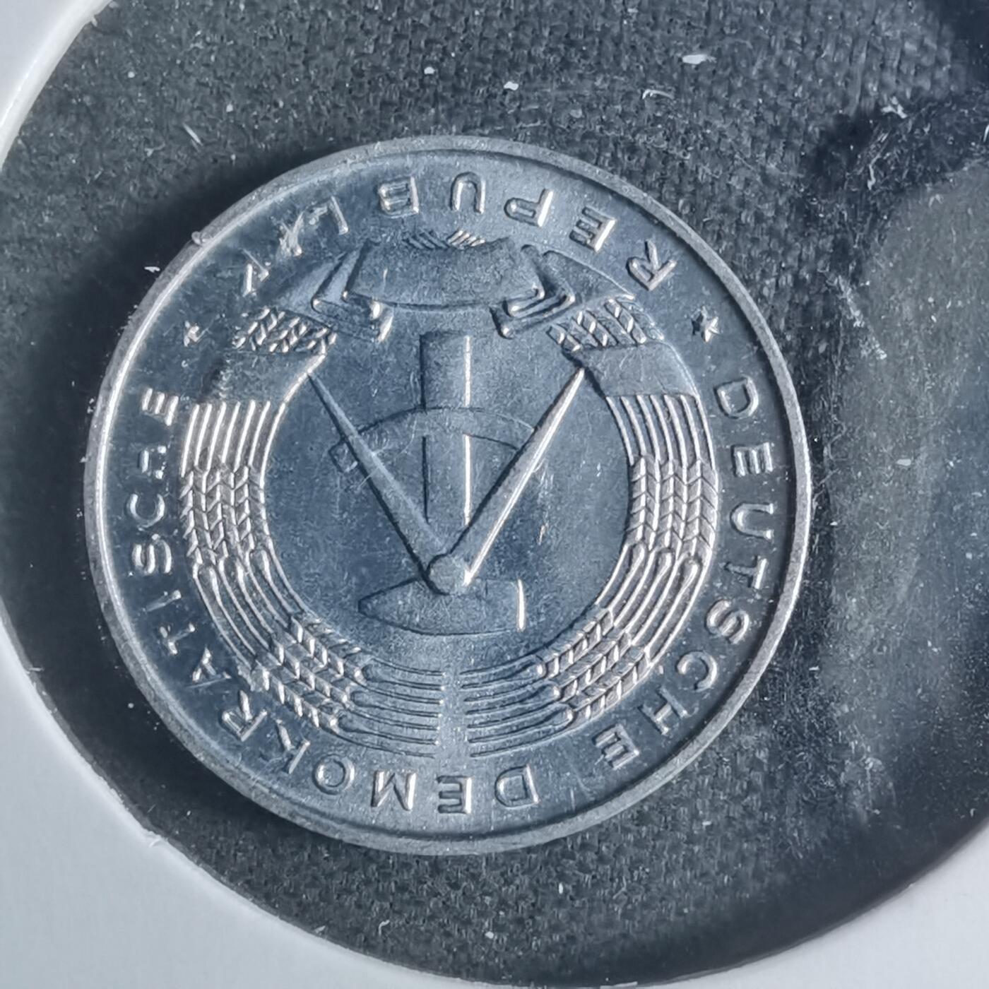 沼泽如烟--第885场 东德1968年1芬尼