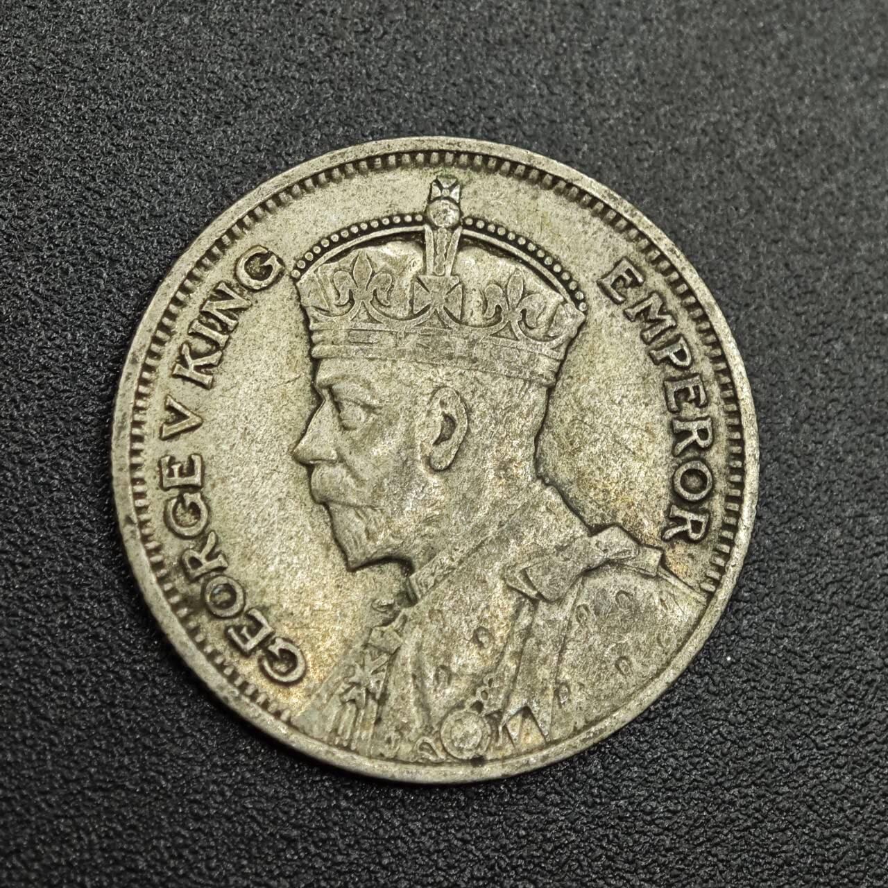 【淘币小摊】限时拍第七百八十拍  小银币场  满百包邮可预留两周  周一统一发货  新西兰1933年乔治五世6便士银币