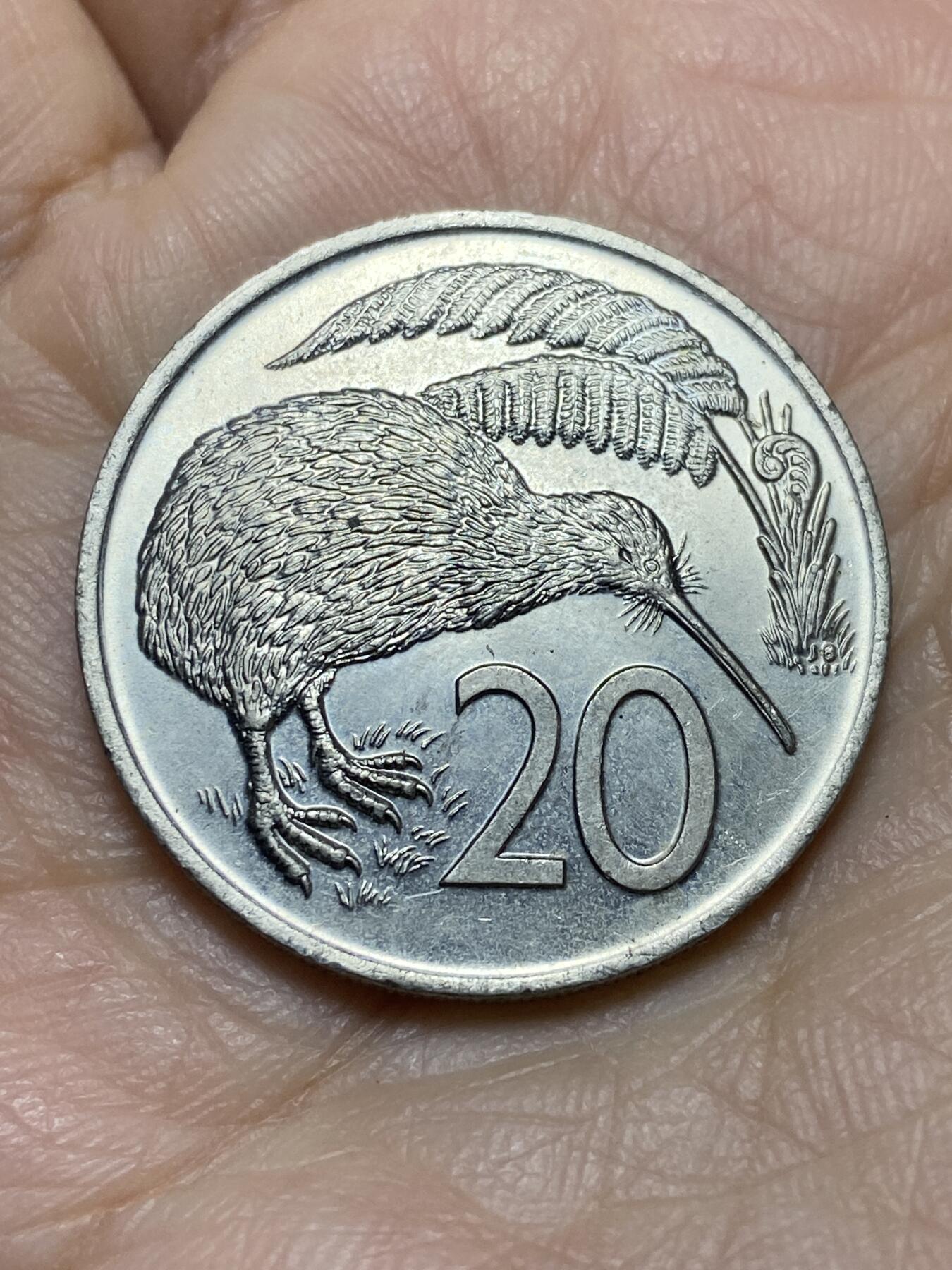 2025年第一百一十九场(总第一百四十五场）外国好品散币(免佣金) 新西兰🇳🇿1975年20分(伊丽莎白二世中年花冠)