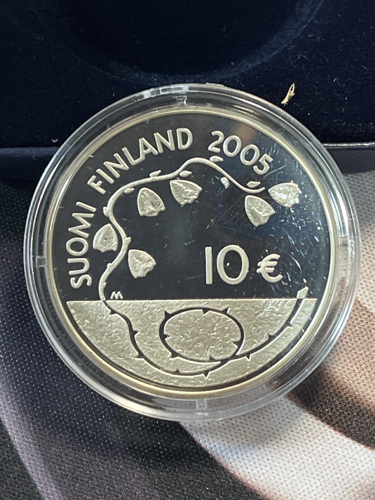 ❤️【币观天下】❤️ 第329期钱币拍卖- 2025.10.31周五晚上6点半场-长期征集拍品 原厂盒证芬兰2005年欧洲之星二战胜利60周年精制银币925银重25.5克直径38.6毫米