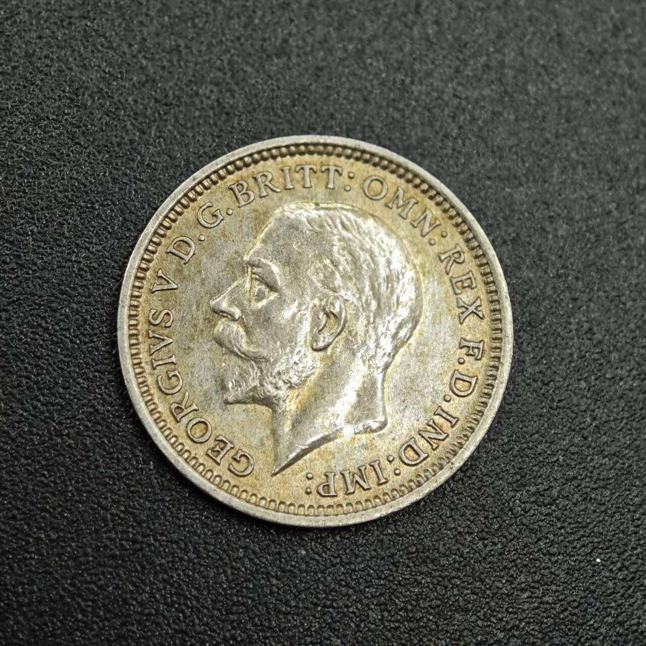 【淘币小摊】实时拍第七百七十九拍   散币场   满百包邮可预留二周 每周一统一发货   英国1933年乔治五世3便士银币