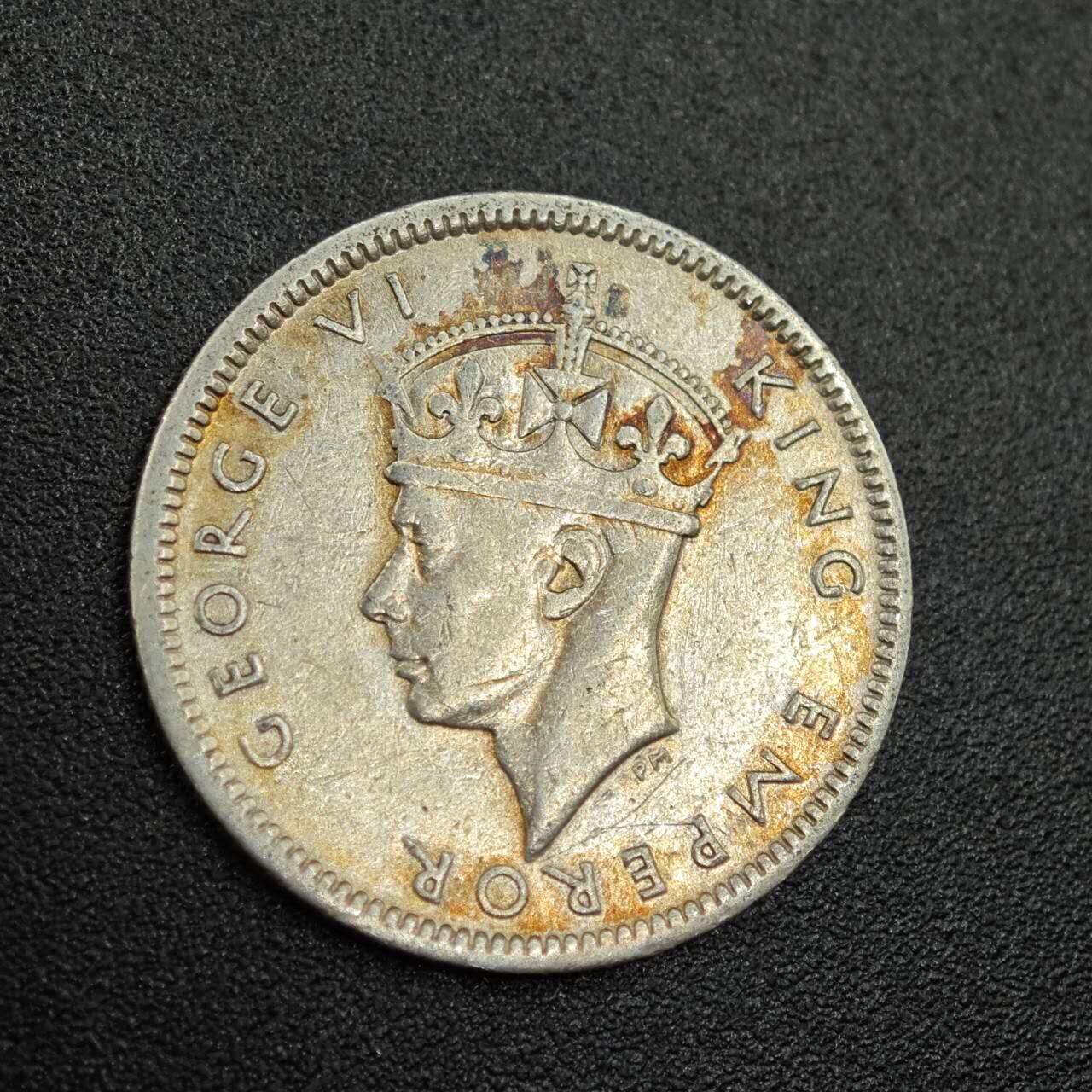 【淘币小摊】限时拍第七百八十拍  小银币场  满百包邮可预留两周  周一统一发货  斐济1942年乔治六世6便士银币