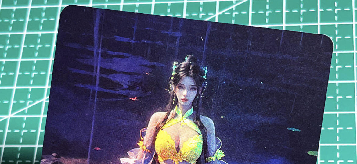 显眼宝35期 佣金1起 10月29日晚20:30截拍  热门动漫人物卡牌 仙逆 李慕婉  张  彩闪 63*88