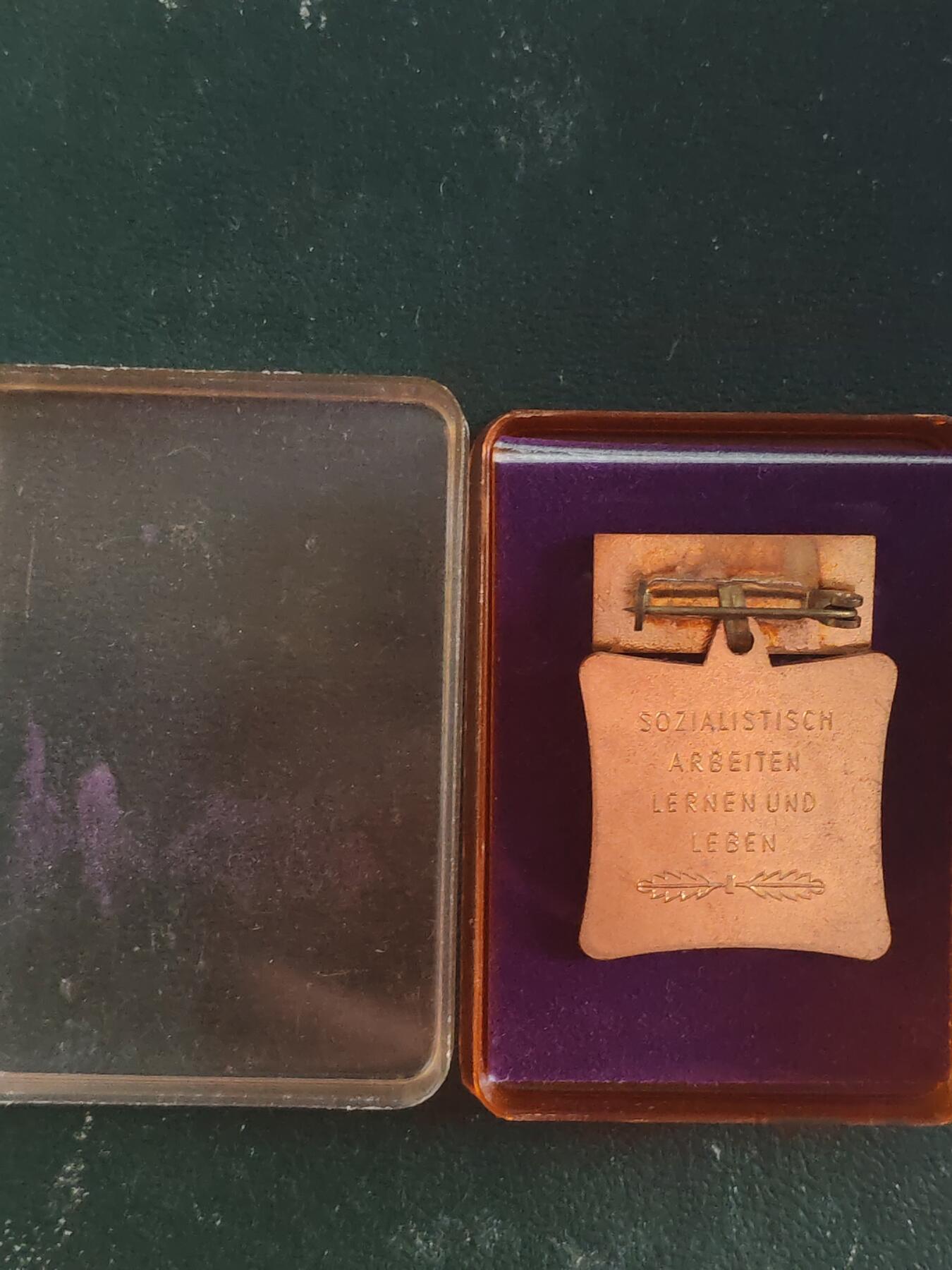 荷兰第127期勋赏拍卖