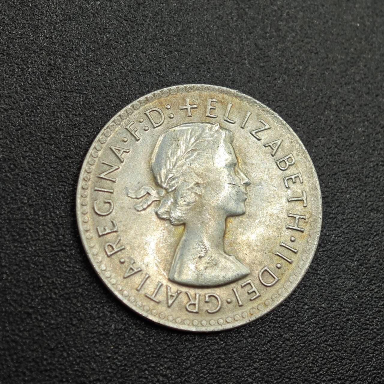 【淘币小摊】限时拍第七百八十拍  小银币场  满百包邮可预留两周  周一统一发货  澳大利亚1963年伊丽莎白二世3便士银币