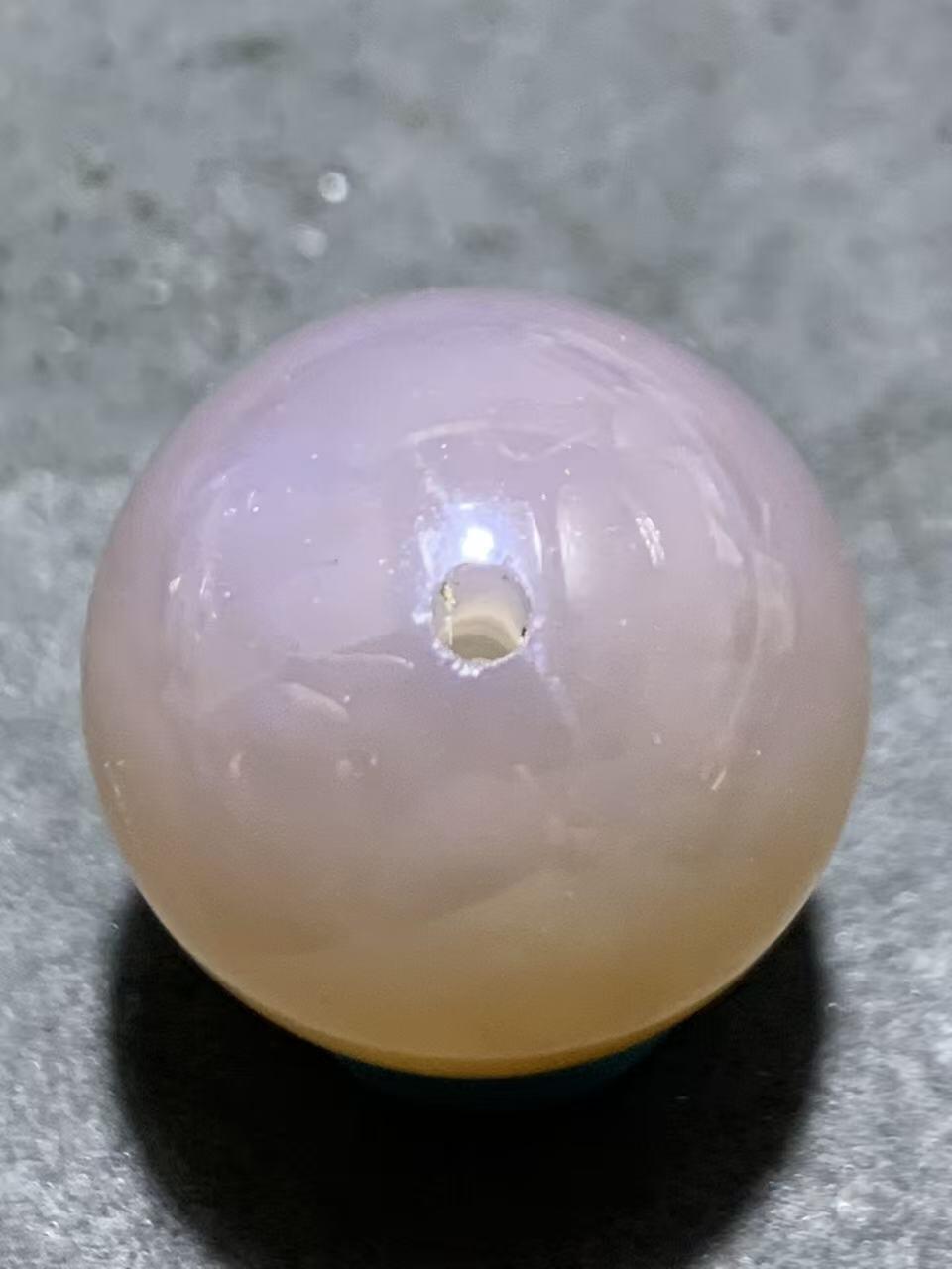 精美冻料高玉化战国红玛瑙圆珠一颗！