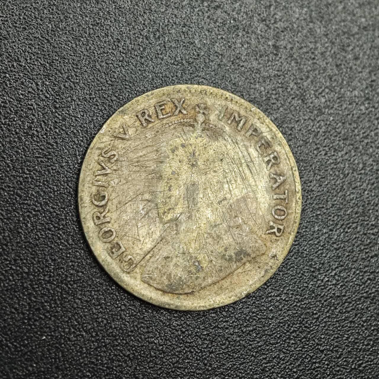 【淘币小摊】限时拍第七百八十拍  小银币场  满百包邮可预留两周  周一统一发货  南非1934年乔治五世3便士银币