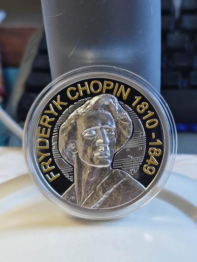 第180期拍卖【长期征集拍品】【北京币展专场】 - 极少见发行量仅500枚2盎司原厂包装盒证一体纽埃2015年音乐家肖邦（肖邦国际钢琴比赛）超高浮雕精制银币999银62.2克直径45毫米