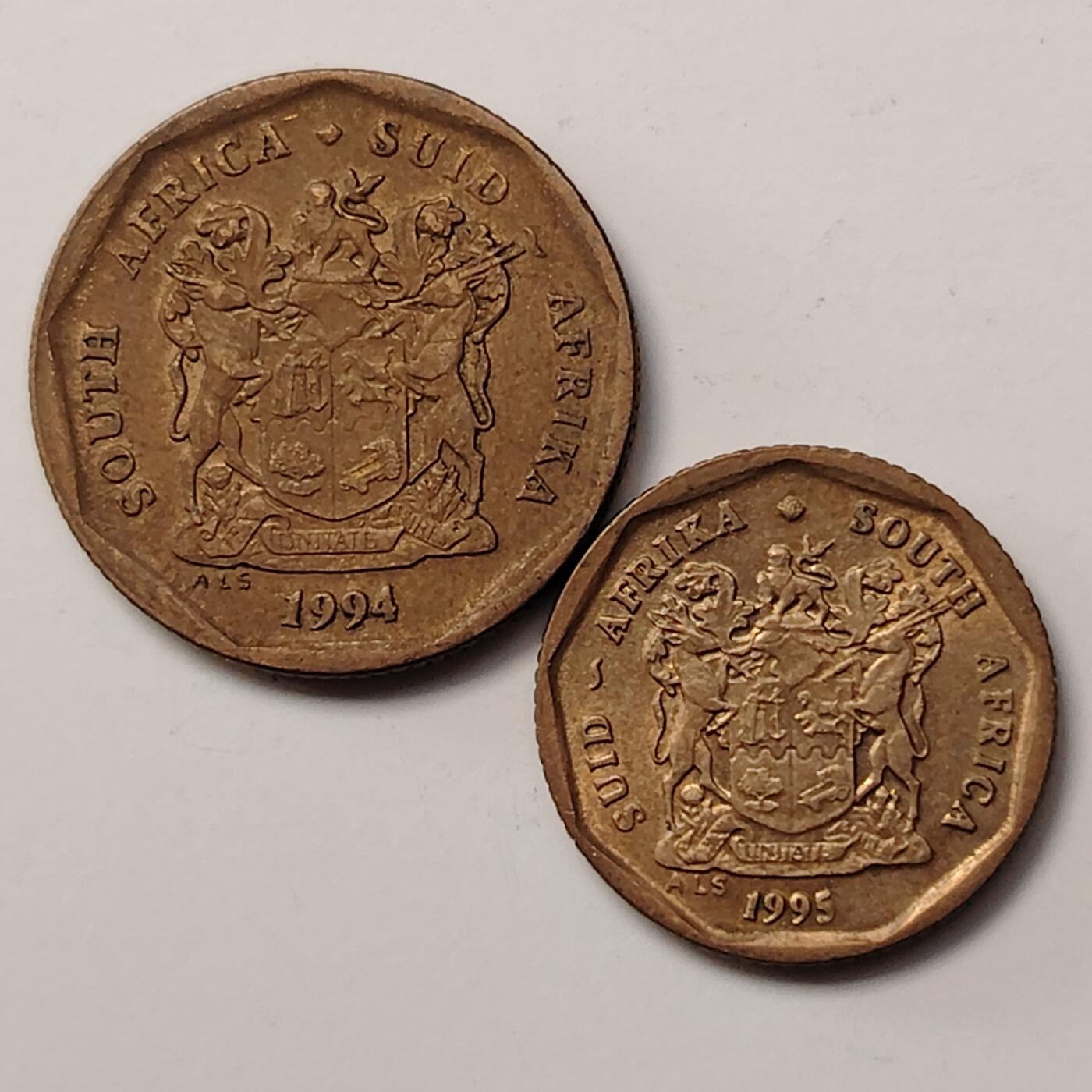 布加迪🐬～世界钱币(上海)🌾第 255 期 /  各国套币和散币