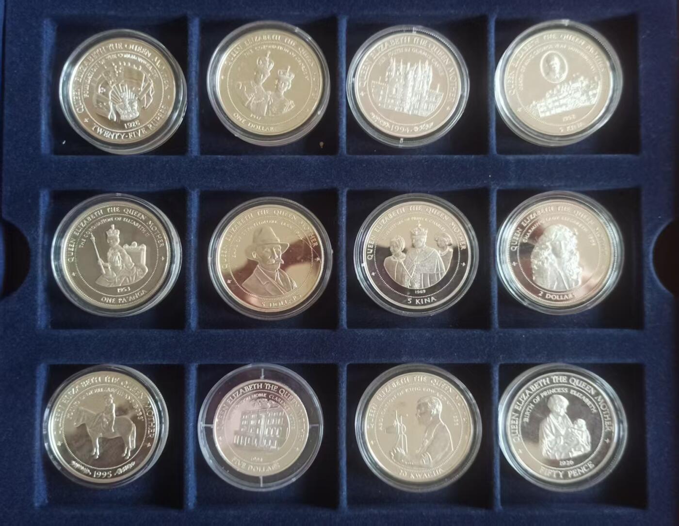 ❤️【币观天下】❤️ 第329期钱币拍卖- 2025.10.31周五晚上6点半场-长期征集拍品 1994--1999英联邦皇太后生平系列，展现了皇太后生平中重大历史时刻，皇太后幼年生活、爱八退位、乔六逝世、女王加冕、英联邦成立等 除斐济为20克外其余都是28.28克的大银币，蓝色托盘仅供展示