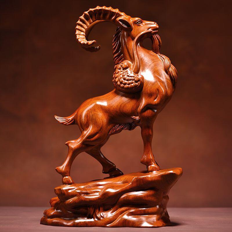 花梨实木领头羊摆件 高15cm