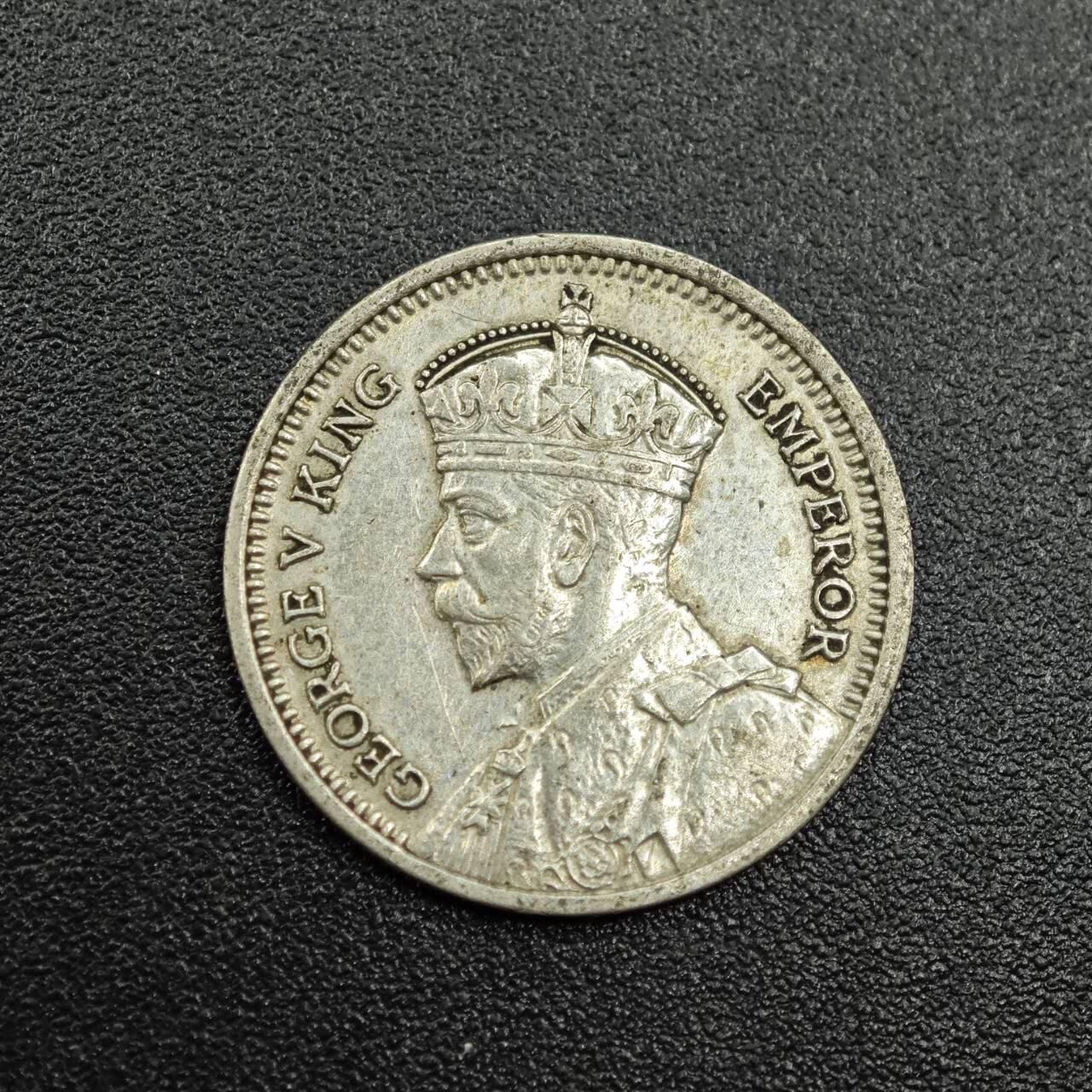 【淘币小摊】实时拍第七百七十九拍   散币场   满百包邮可预留二周 每周一统一发货   新西兰1933年乔治五世3便士银币