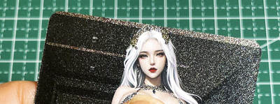 显眼宝35期 佣金1起 10月29日晚20:30截拍  - 嘎嘎鸭卡牌   古风国漫系列     波塞西  共1张   碎闪银纹   小卡尺寸  60*87