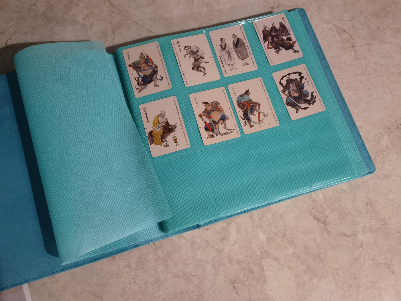 秋原瞳的小店第二十七期（持续收拍，11月秋意正浓，冬欲近，暖心囤卡好时光） 12宫仿皮卡册 99新 赠戴敦邦8张卡 可放标准尺寸卡 侧插