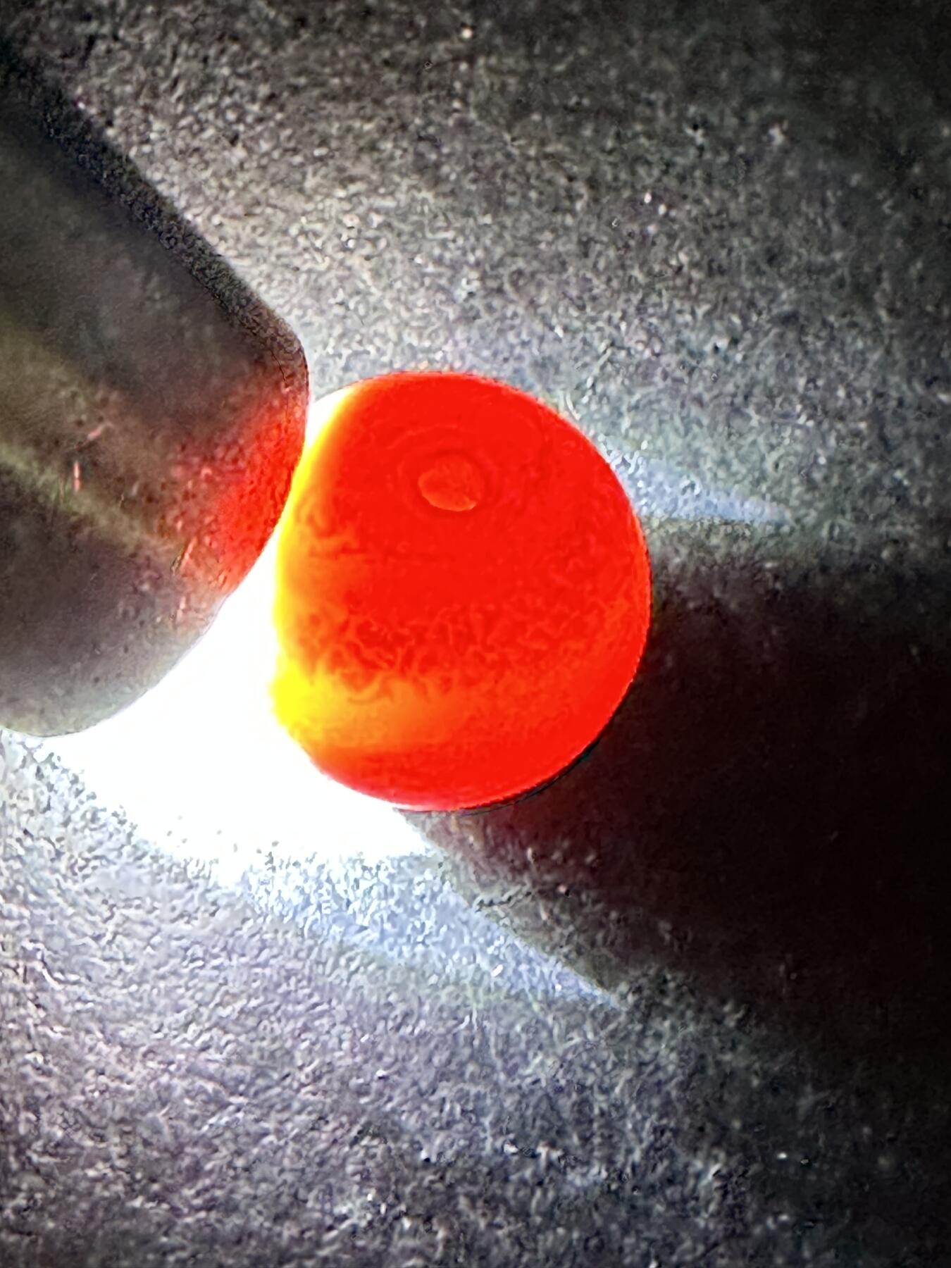 精美高玉化奶油皮天眼缠丝风化纹玛瑙随形苹果珠一颗，