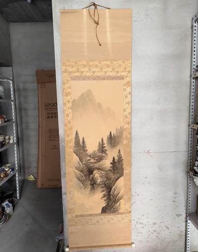 日本特选凌裱绢本卷轴 - 日本特选凌裱绢本卷轴