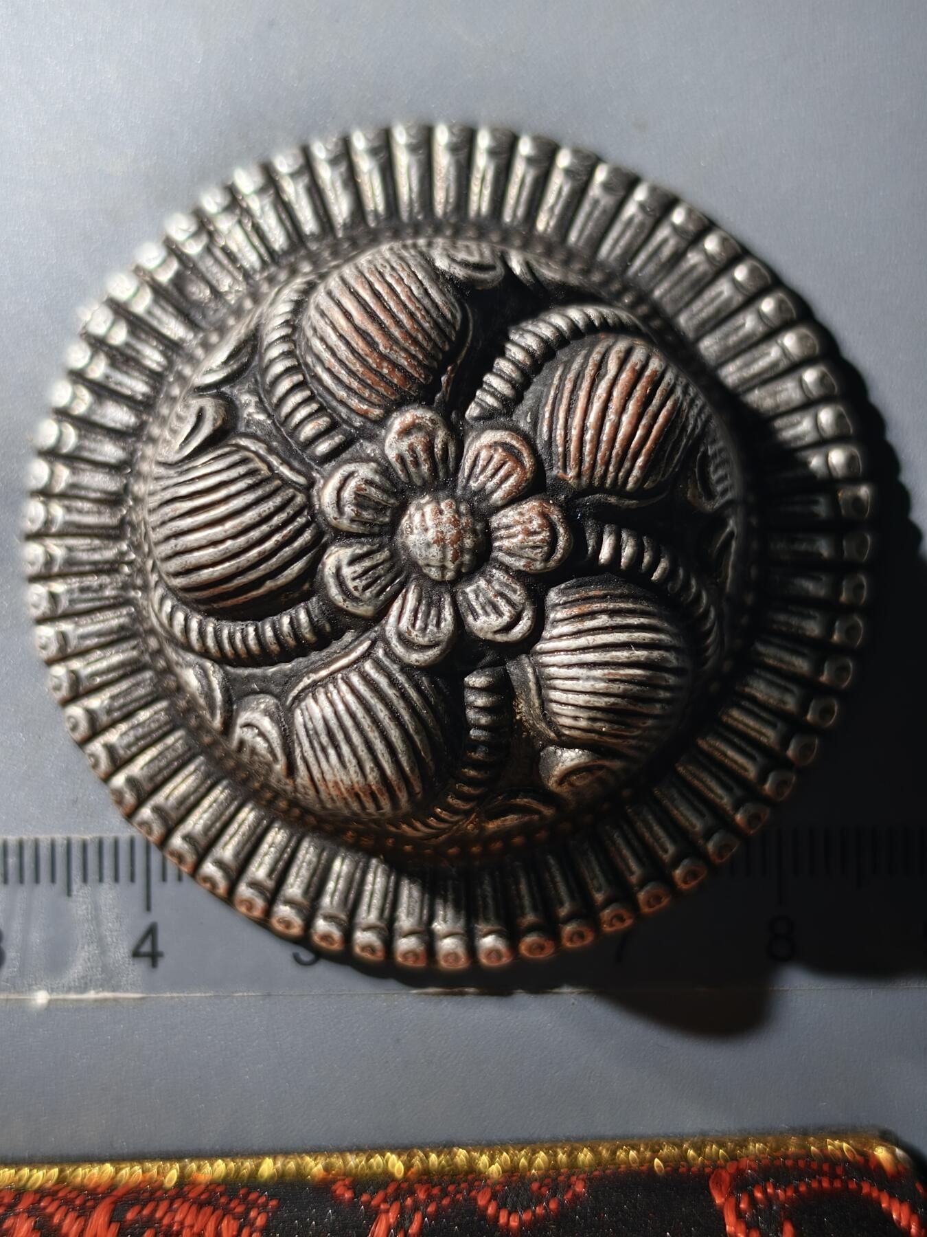 80期回流戒指饰品杂件纪念章丝路钱币专场 少数民族饰品