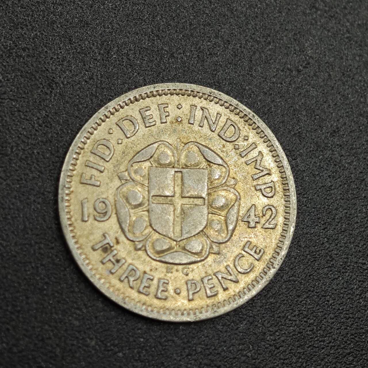 【淘币小摊】限时拍第七百八十拍  小银币场  满百包邮可预留两周  周一统一发货  英国1942年乔治六世3便士银币