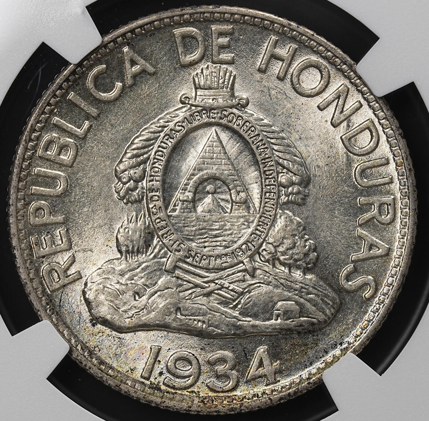 修遠堂世界钱币第九十一期 NGC MS62 1934年洪都拉斯1 LEMPIRA银币