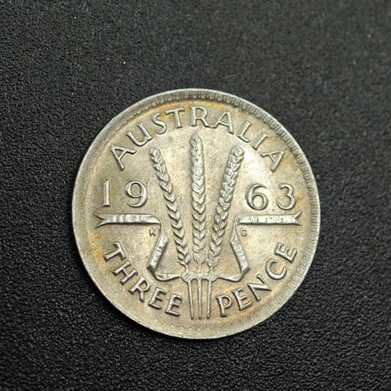 【淘币小摊】限时拍第七百八十拍  小银币场  满百包邮可预留两周  周一统一发货  澳大利亚1963年伊丽莎白二世3便士银币