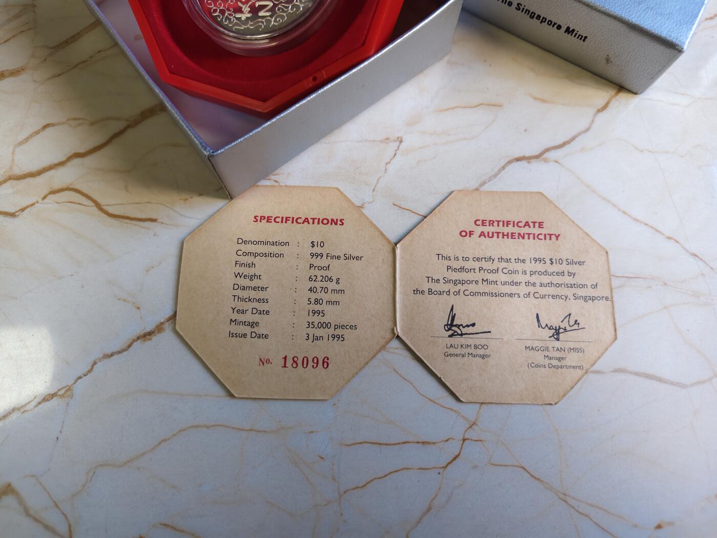 第180期拍卖【长期征集拍品】【北京币展专场】 1995年新加坡10元加厚精制银币 猪年 2盎司999银 盒证全