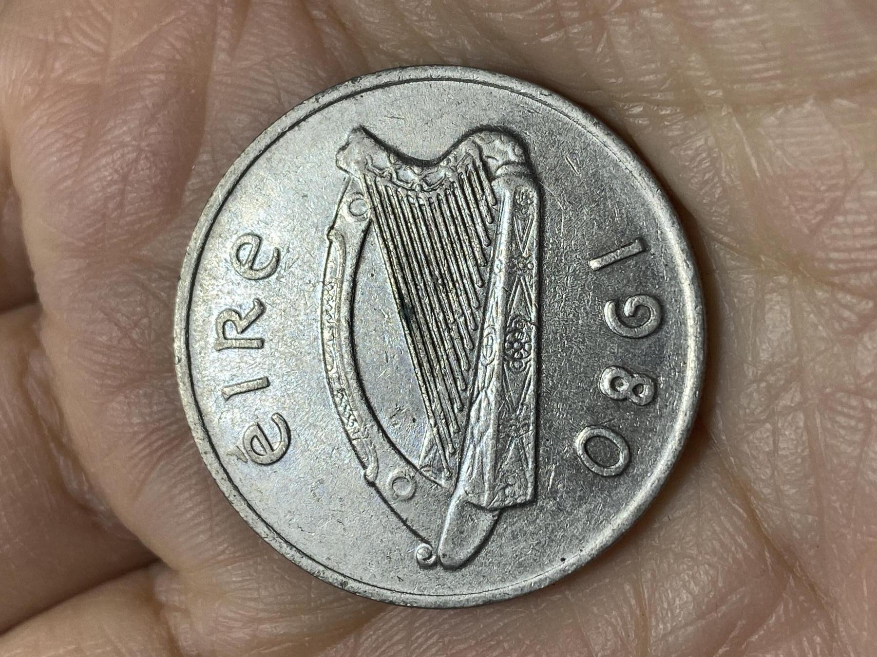 2025年第一百一十九场(总第一百四十五场）外国好品散币(免佣金) 爱尔兰🇮🇪1980年10便士(共和国时期第二套第一版)