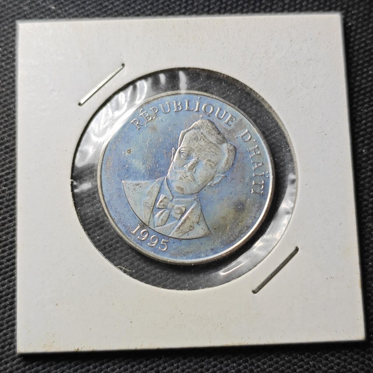 KK钱币收藏小铺  第361场  2月预留时间 周末发货  1995海地20分