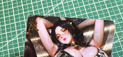 显眼宝35期 佣金1起 10月29日晚20:30截拍  - 造物卡牌   墨烬红颜系列    狐狸限定卡    共1张   粗闪冷烫工艺   大卡尺寸  63*88