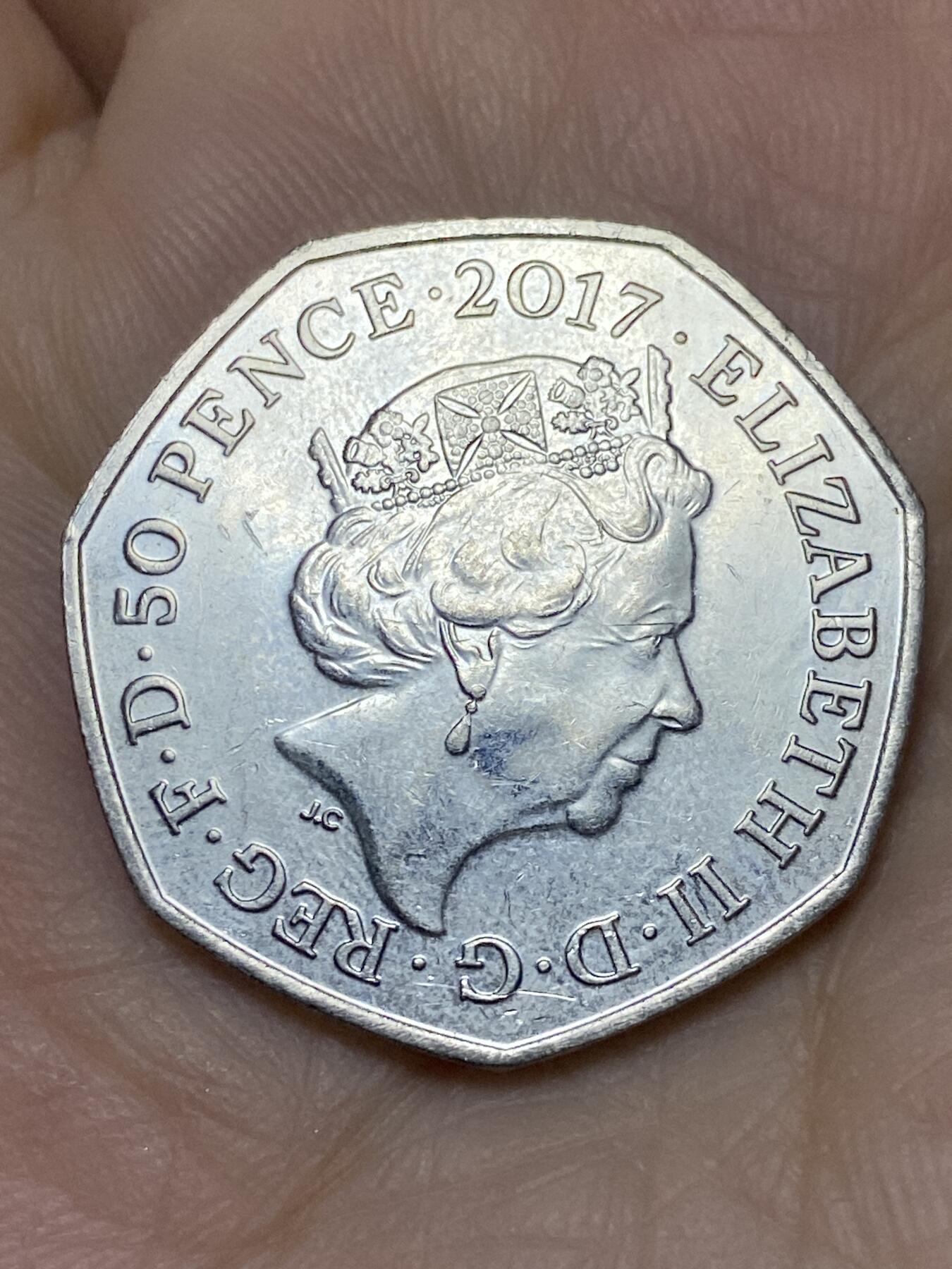 2025年第一百一十九场(总第一百四十五场）外国好品散币(免佣金) 英国🇬🇧2017年50便士(本杰明兔纪念币)