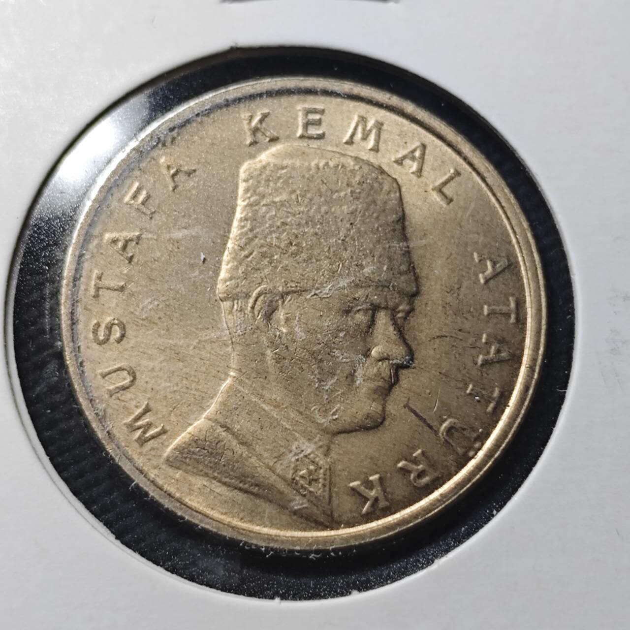 KK钱币收藏小铺  第360场  2月预留时间 周末发货  1999土耳其100000里拉 好品