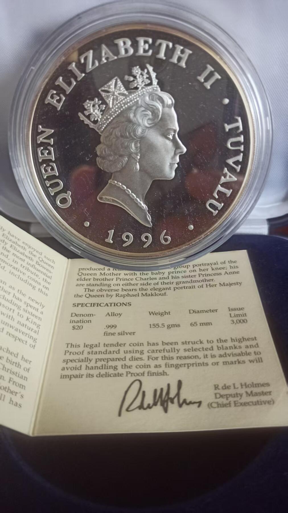 ❤️【币观天下】❤️ 第329期钱币拍卖- 2025.10.31周五晚上6点半场-长期征集拍品 图瓦卢1996年5盎司大银币 皇太后系列 查尔斯6岁生日 999银发行量3000