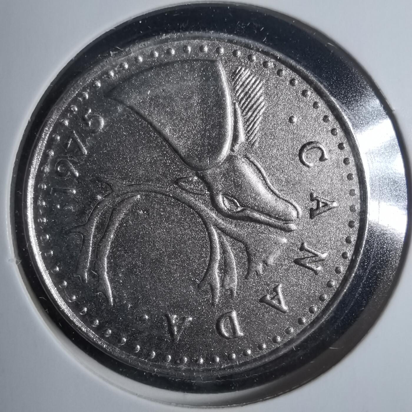 沼泽如烟--第885场 加拿大币形章