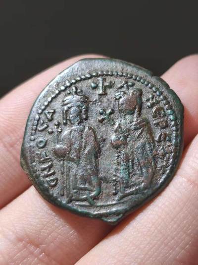 星盘世界钱币十一月五日古典币专场 - 极美精品！拜占庭福卡斯与利昂提娅一富力铜币，品相非常完美，绿漆古皮壳非常漂亮