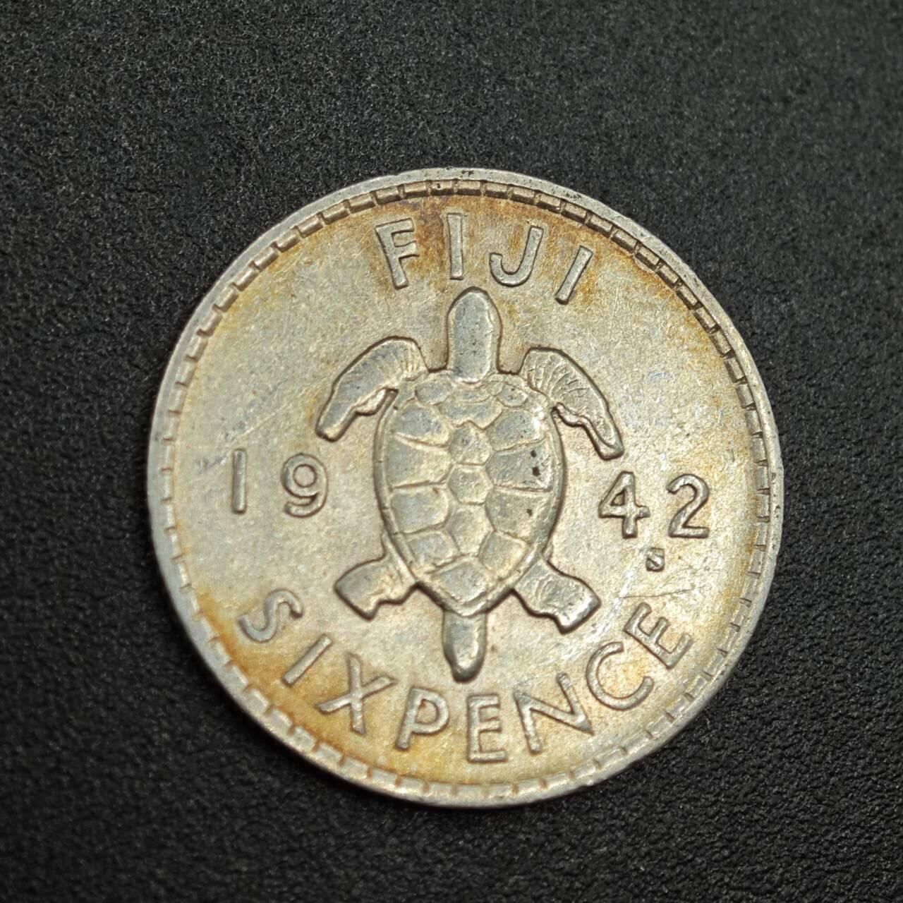 【淘币小摊】限时拍第七百八十拍  小银币场  满百包邮可预留两周  周一统一发货  斐济1942年乔治六世6便士银币