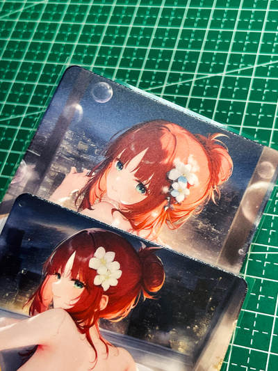 显眼宝35期 佣金1起 10月29日晚20:30截拍  - 香菜自制卡 原神系列 沐浴B款 共2张 普卡磨砂工艺（有脱胶） 大卡尺寸 63*88