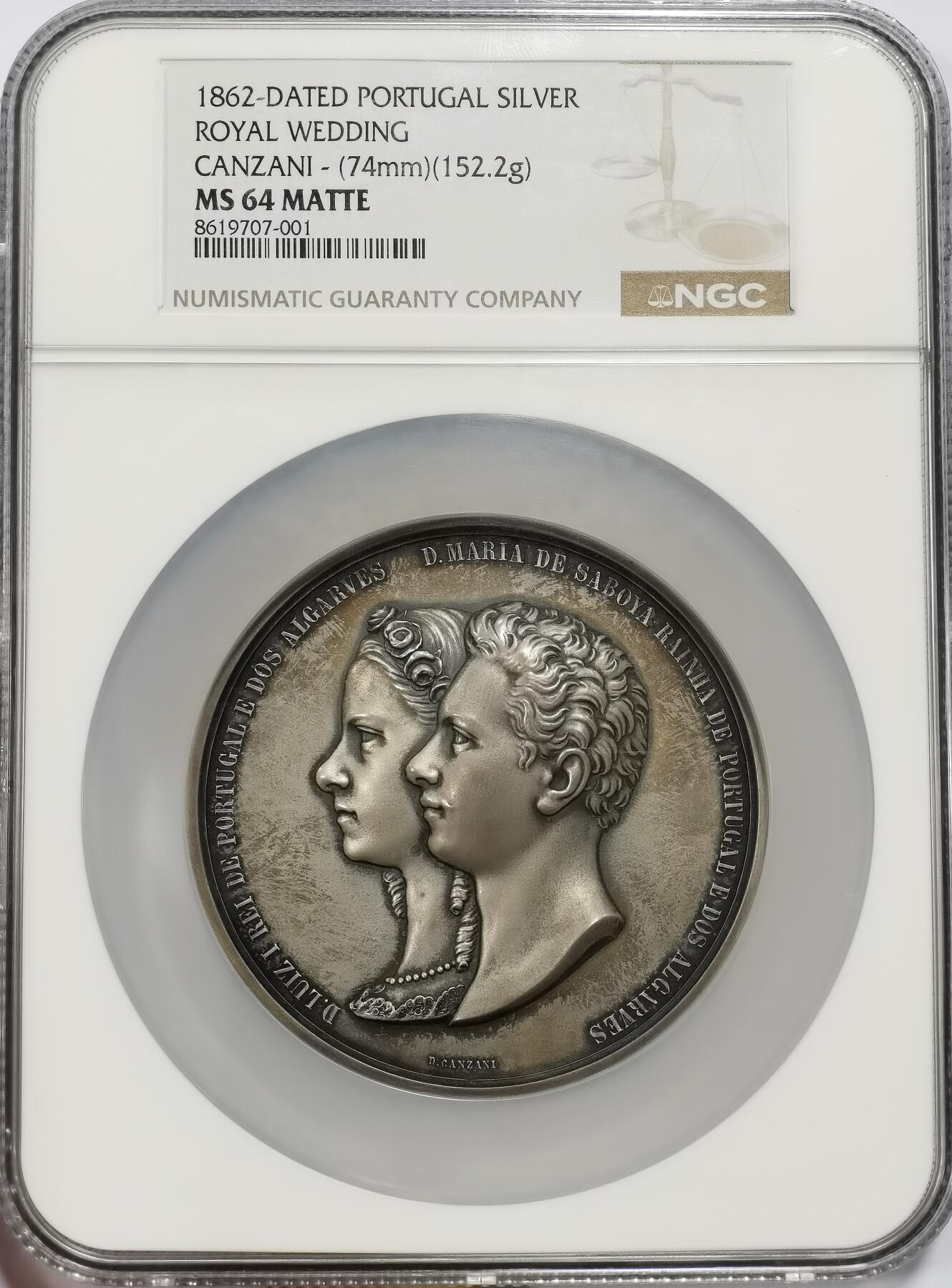 博洋堂“物美丰成”11月精品专场暨第145期（全场包邮） NGC MS64 意大利1862年纪念葡萄牙国王路易斯一世和意大利公主玛丽娅大婚纪念大银章，直径74mm，重约152.2克，雕刻大师Demetrio Canzani作品，正面是葡萄牙国王路易斯一世和意大利公主玛丽娅双人左侧面头像，背面是婚礼场景和结婚日期，雕刻及其精美，极其罕见一枚意大利婚章。双面高浮雕，986高银版顶级品相